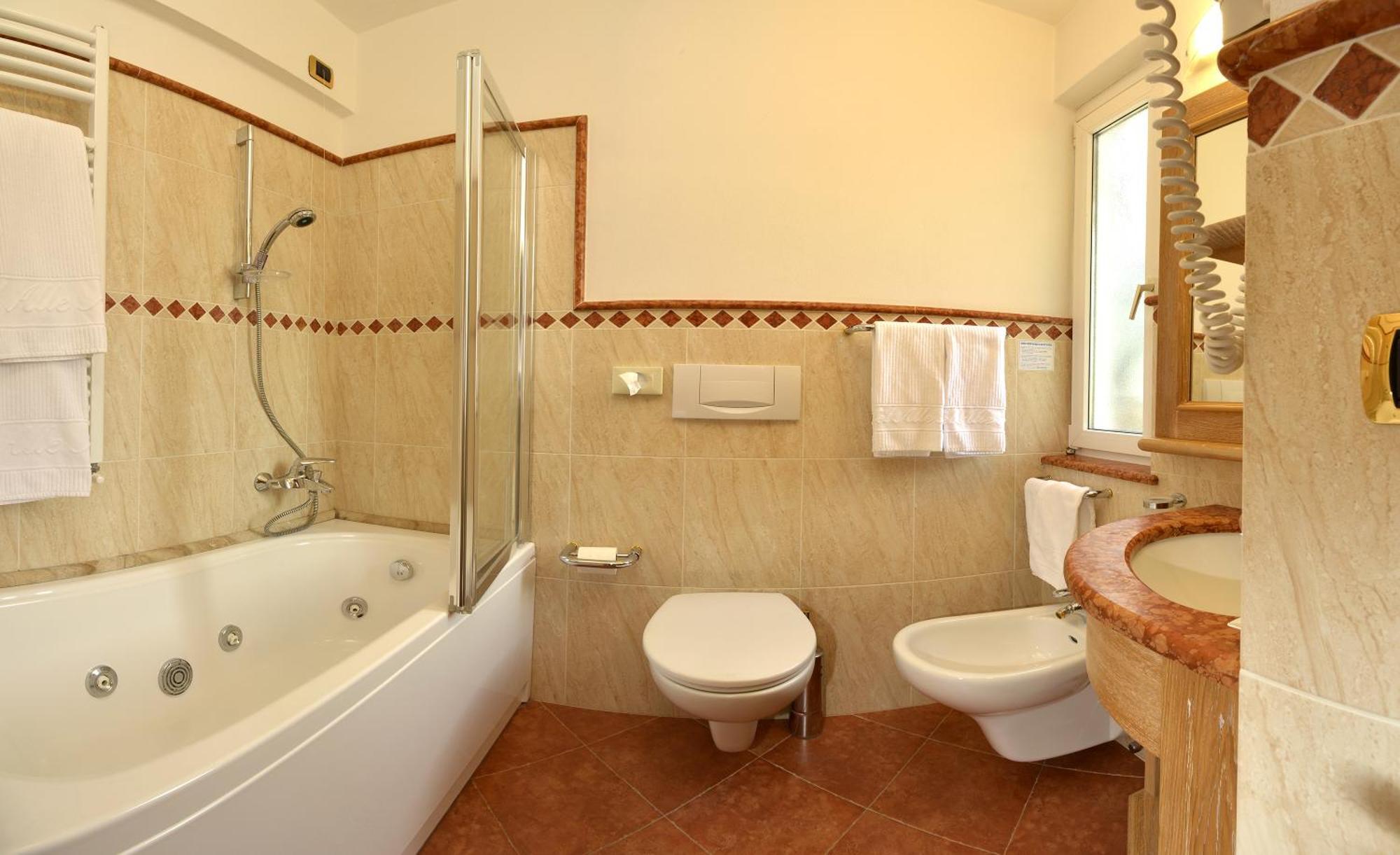 Hotel Alle Alpi Moena Quarto foto